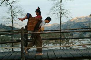 Le Soleil se l�ve aussi (Tai yang zhao chang sheng qi)